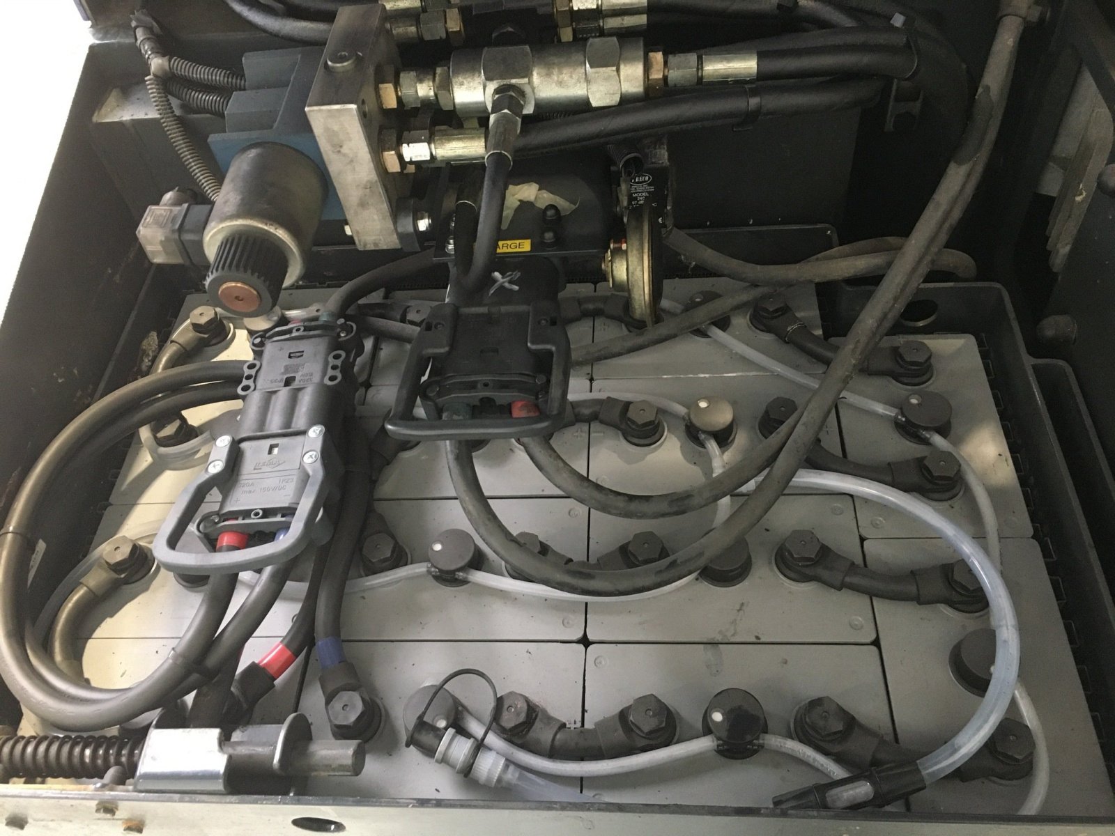 Elektrostapler za tip Combilift C2500CBE, Gebrauchtmaschine u senlis (Slika 5)