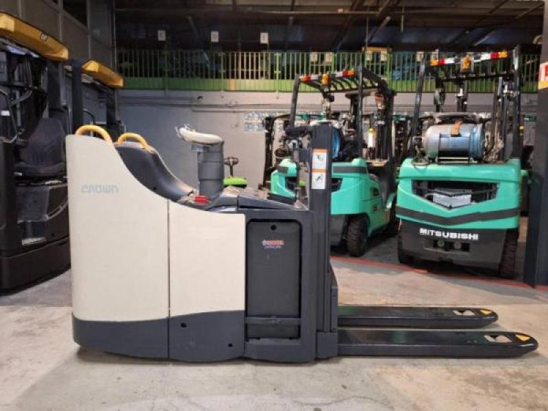 Elektrostapler typu Crown DT3040, Gebrauchtmaschine w senlis (Zdjęcie 3)