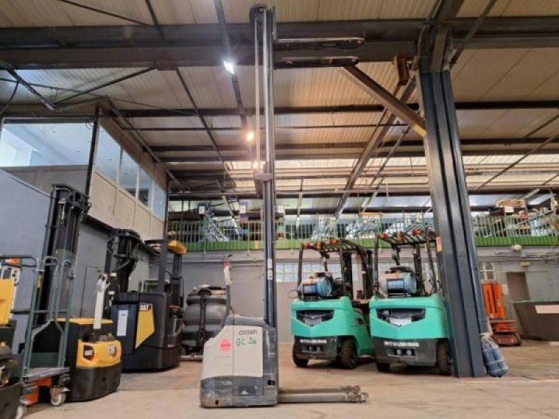 Elektrostapler za tip Crown ES4000-1.6, Gebrauchtmaschine u senlis (Slika 10)