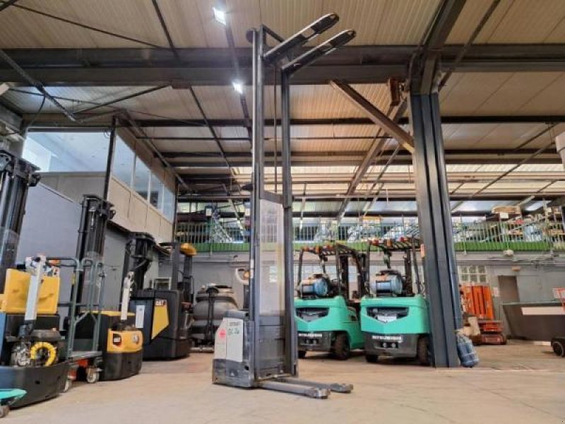 Elektrostapler za tip Crown ES4000-1.6, Gebrauchtmaschine u senlis (Slika 8)