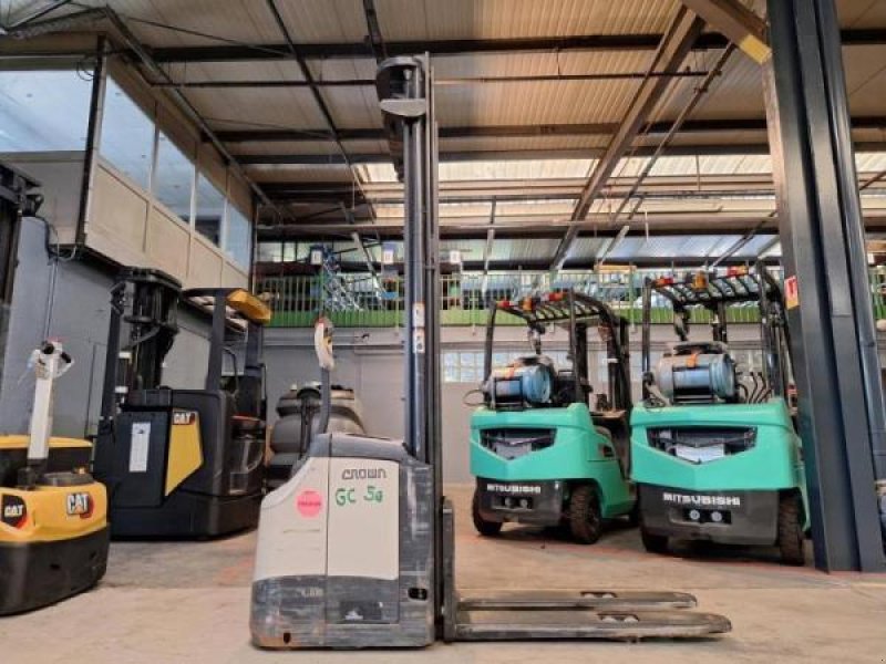 Elektrostapler za tip Crown ES4000-1.6, Gebrauchtmaschine u senlis (Slika 3)