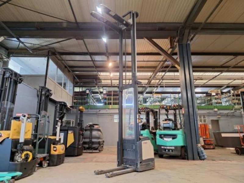 Elektrostapler za tip Crown ES4000-1.6, Gebrauchtmaschine u senlis (Slika 9)