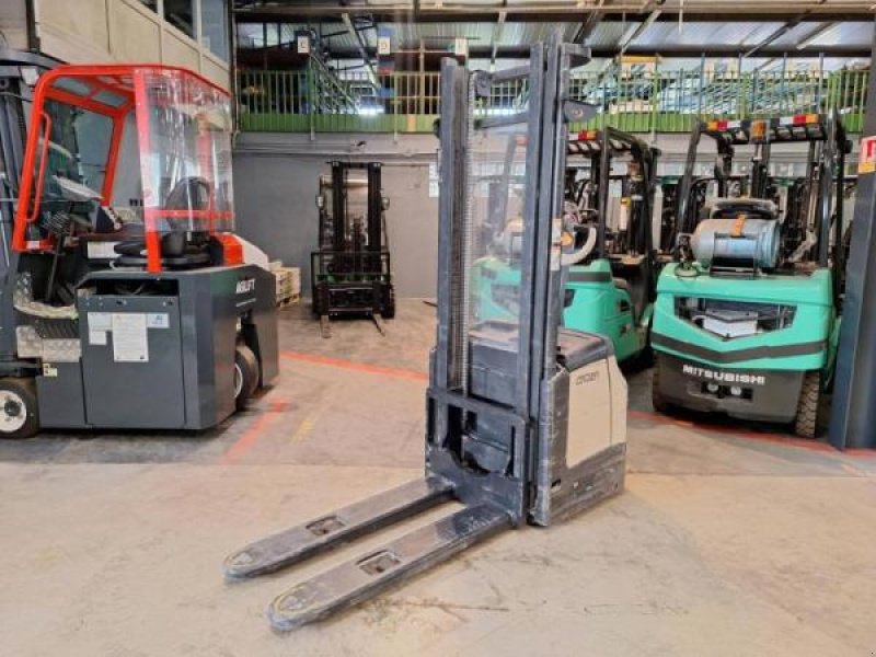 Elektrostapler za tip Crown ES4000-1.6, Gebrauchtmaschine u senlis (Slika 2)