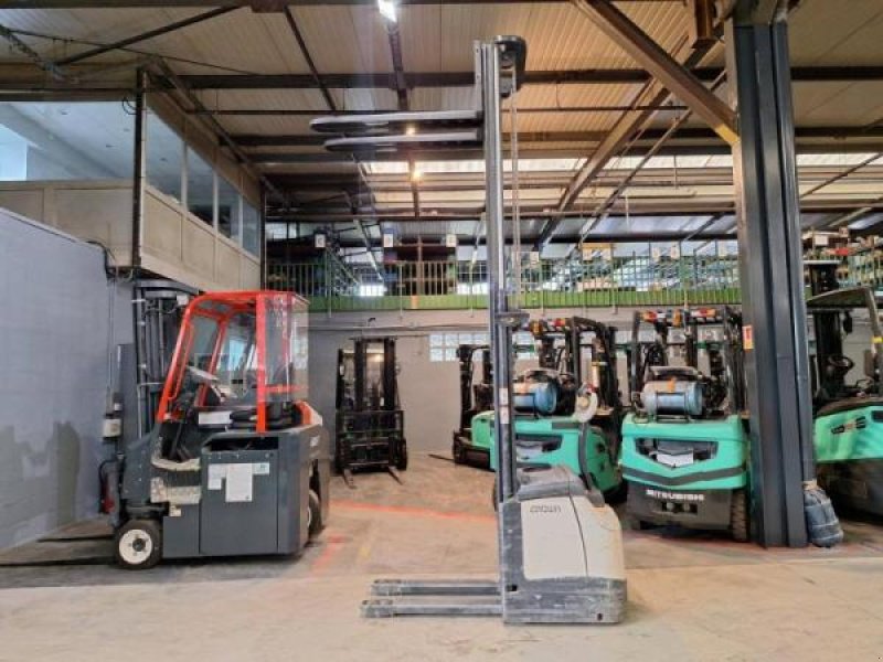 Elektrostapler za tip Crown ES4000-1.6, Gebrauchtmaschine u senlis (Slika 9)