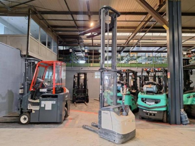 Elektrostapler za tip Crown ES4000-1.6, Gebrauchtmaschine u senlis (Slika 10)