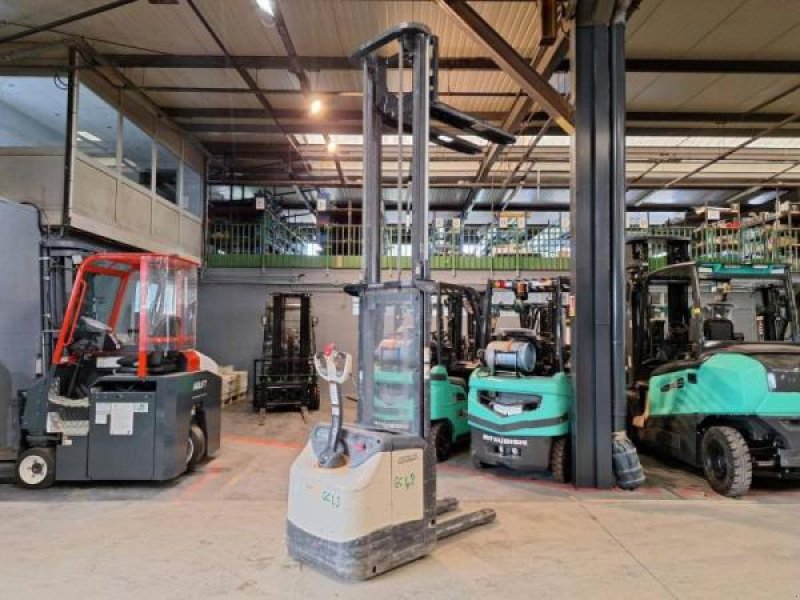 Elektrostapler za tip Crown ES4000-1.6, Gebrauchtmaschine u senlis (Slika 11)