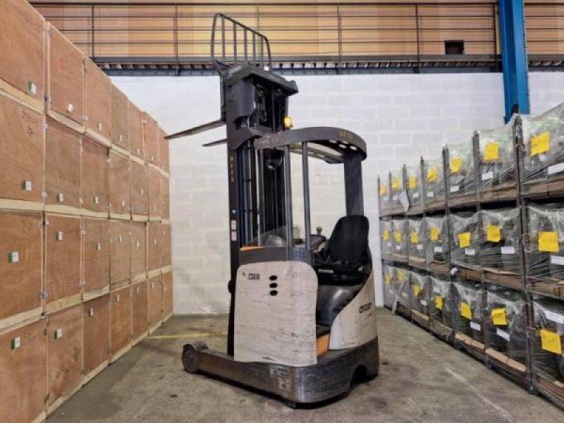 Elektrostapler del tipo Crown ESR 5260-14 OPT 2, Gebrauchtmaschine In senlis (Immagine 11)