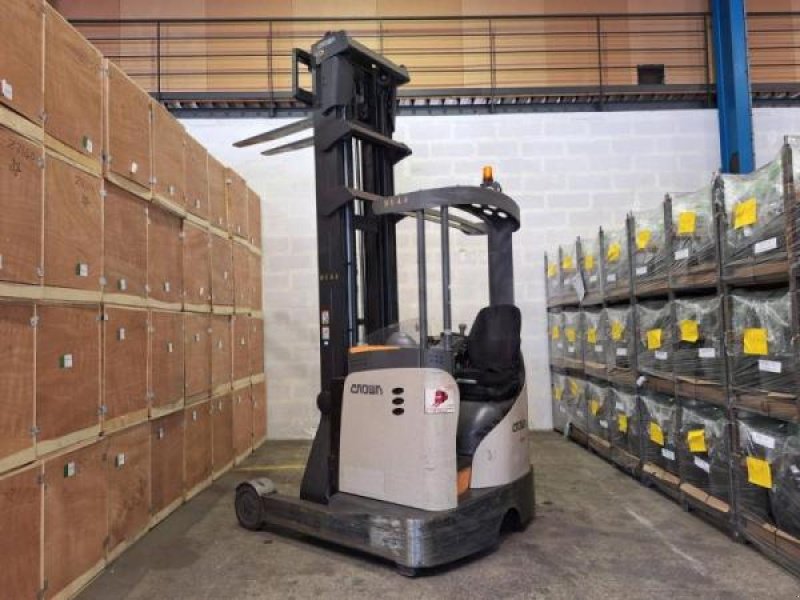 Elektrostapler del tipo Crown ESR 5260, Gebrauchtmaschine In senlis (Immagine 11)