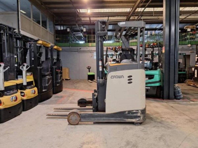 Elektrostapler za tip Crown ESR5240-1.4, Gebrauchtmaschine u senlis (Slika 7)