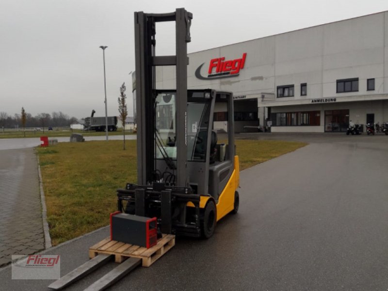 Elektrostapler типа Jungheinrich EFGS 30 S, Gebrauchtmaschine в Mühldorf (Фотография 1)