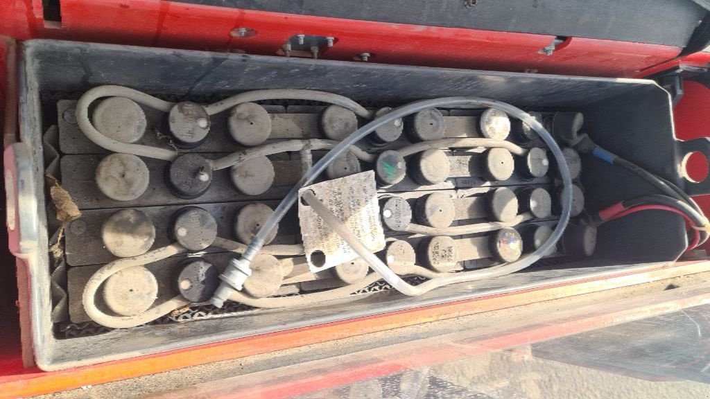 Elektrostapler des Typs Manitou ES 412 ETD 26, Gebrauchtmaschine in BAZAINVILLE (Bild 11)