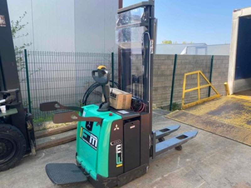Elektrostapler typu Mitsubishi SBV12P, Gebrauchtmaschine w senlis (Zdjęcie 1)