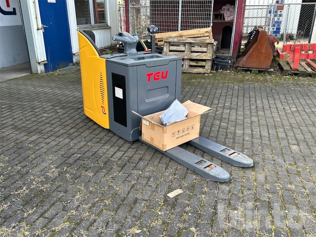 Elektrostapler от тип Sonstige TB20, Gebrauchtmaschine в Düsseldorf (Снимка 2)