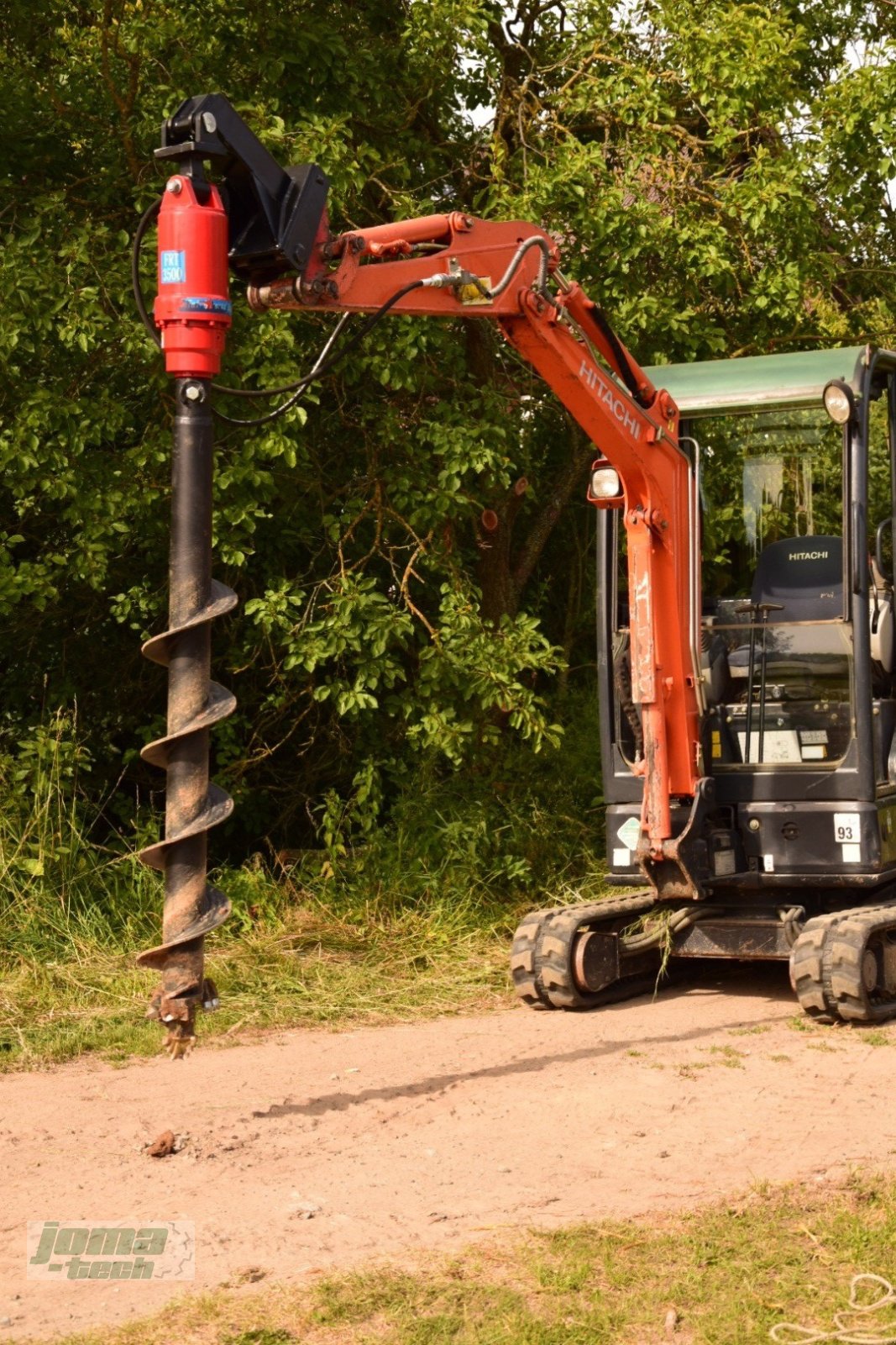 Erdbohrer für Bagger des Typs Joma-Tech Bohrantrieb für Erdbohrer / Bohrschnecke Minibagger, Neumaschine in Willebadessen (Bild 1)