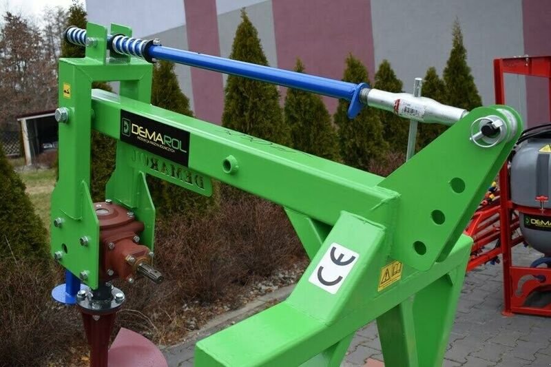 Erdbohrer des Typs Demarol Erdbohrer / earth auger, Neumaschine in Michałowo (Bild 2)