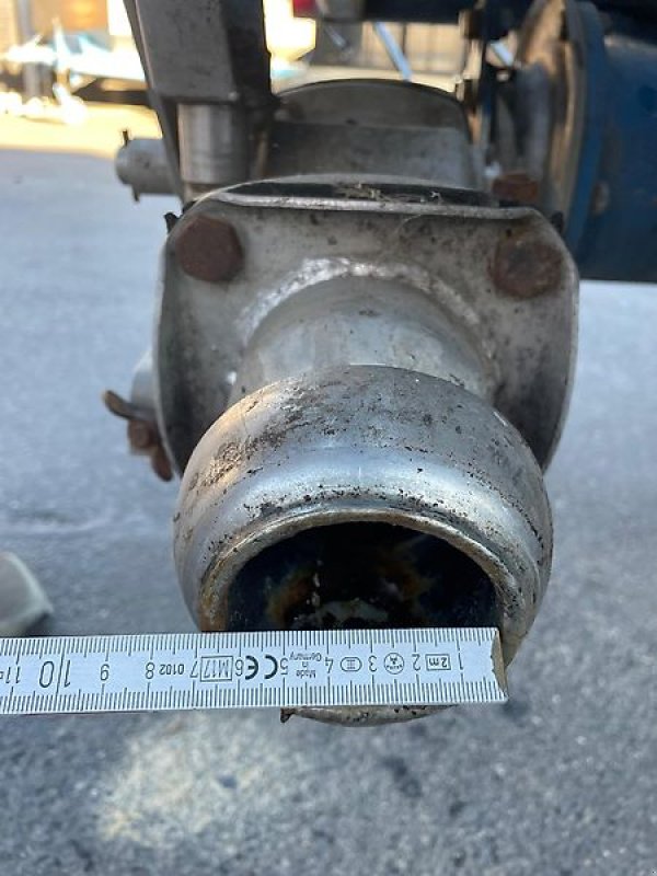 Erntewagen tipa Mörtl 2 Stück Mörtel LM 7000 l. Traubenwagen Maischewagen Erntewagen Lesewagen mit Lockerungswelle, Gebrauchtmaschine u Niedernhausen OT Engenhahn (Slika 16)