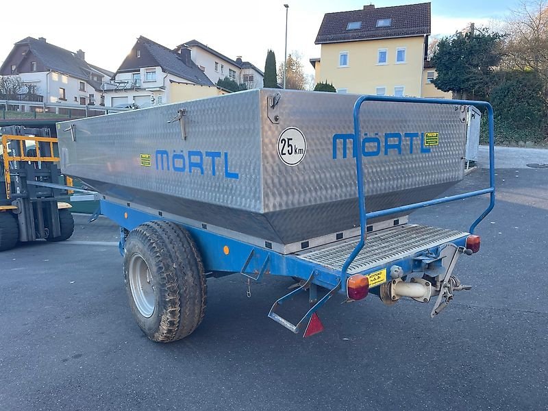 Erntewagen tipa Mörtl 2 Stück Mörtel LM 7000 l. Traubenwagen Maischewagen Erntewagen Lesewagen mit Lockerungswelle, Gebrauchtmaschine u Niedernhausen OT Engenhahn (Slika 5)