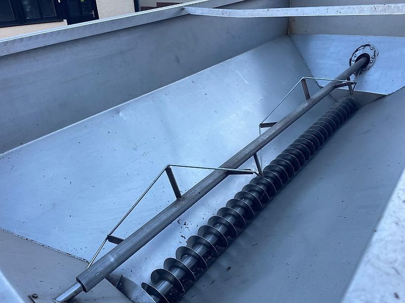 Erntewagen tipa Mörtl 2 Stück Mörtel LM 7000 l. Traubenwagen Maischewagen Erntewagen Lesewagen mit Lockerungswelle, Gebrauchtmaschine u Niedernhausen OT Engenhahn (Slika 17)