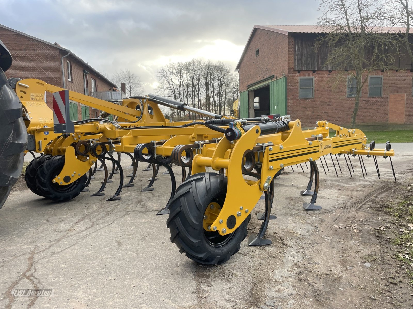 Federzinkengrubber del tipo Agrisem Biomulch, Neumaschine In Römstedt (Immagine 18)