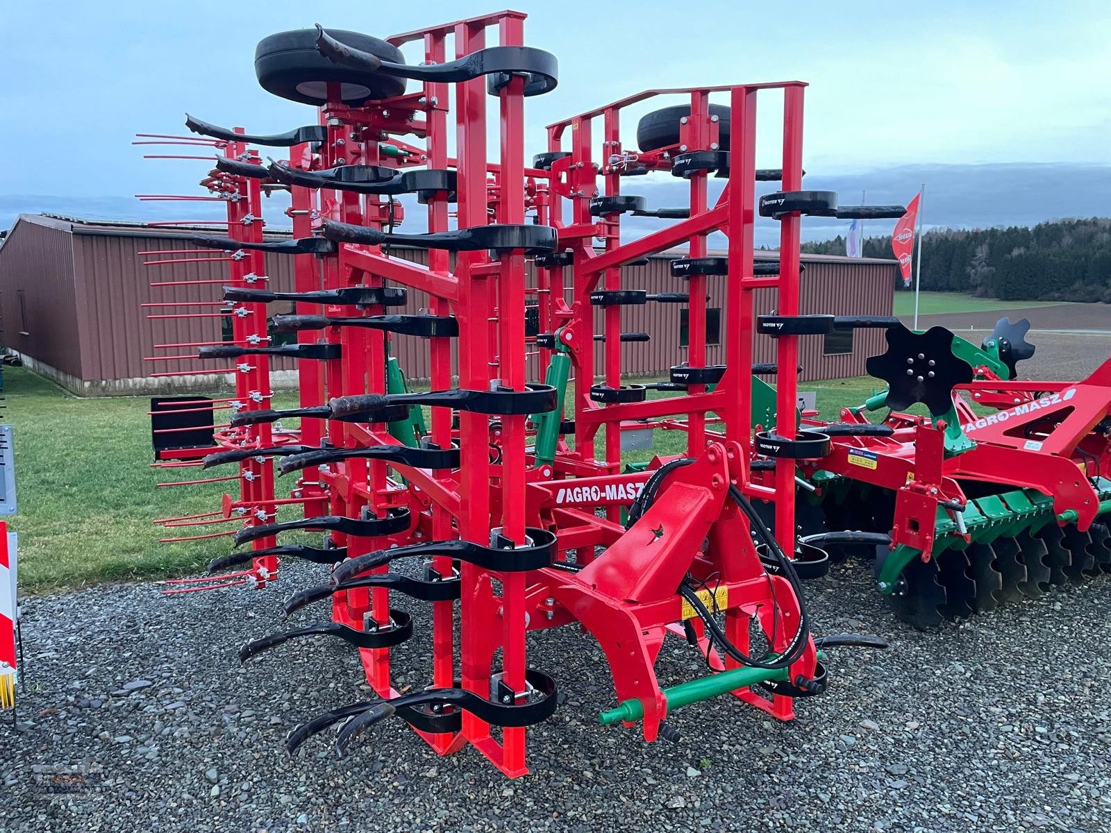 Federzinkengrubber des Typs Agro-Masz Vibro 50, Neumaschine in Lichtenfels (Bild 1)