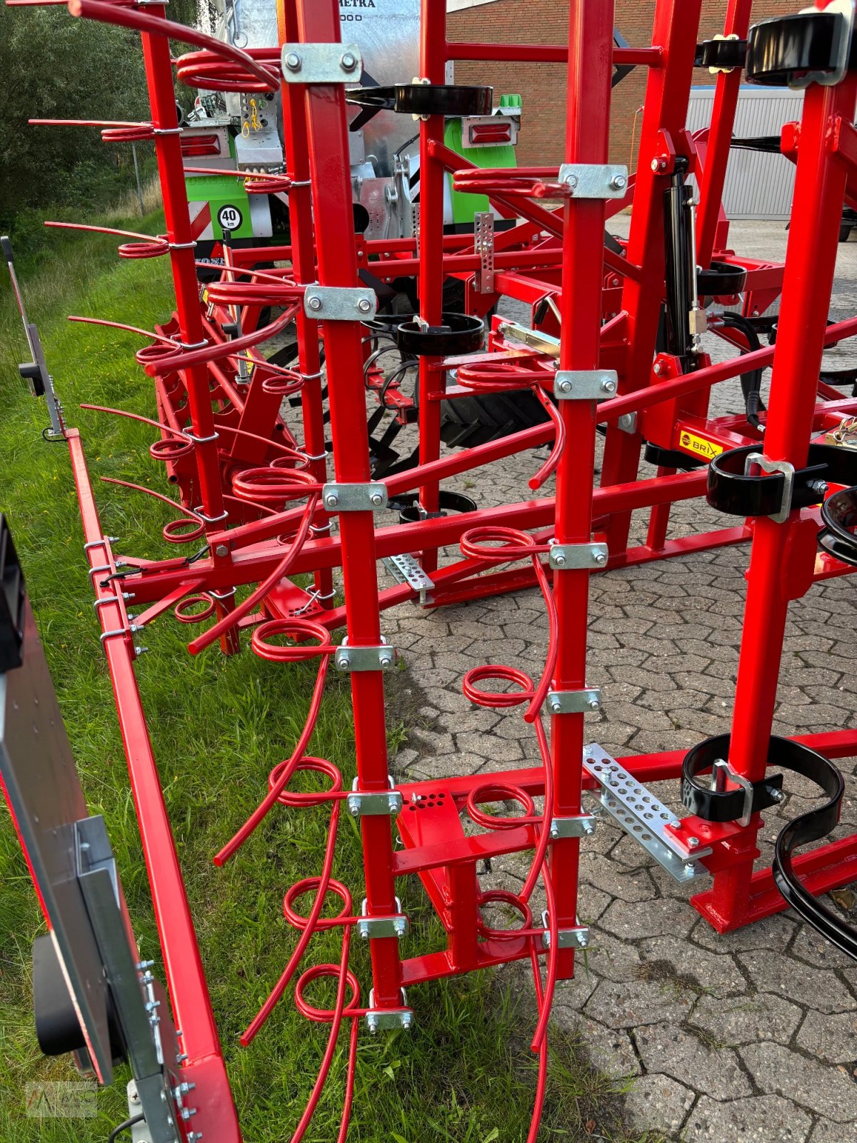 Federzinkengrubber del tipo Brix Unicult Bio Biogrubber Grubber 6m neu Flachgrubber Ultraflachgrubber Federzinkenegge, Neumaschine In Berumerfehn (Immagine 6)