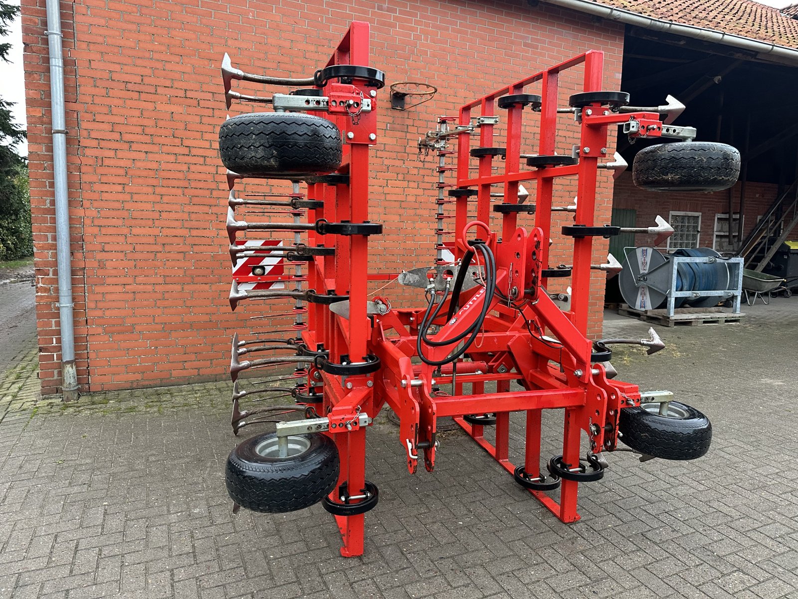 Federzinkengrubber des Typs Güttler Supermaxx 50-5, Gebrauchtmaschine in Schweringen (Bild 4)