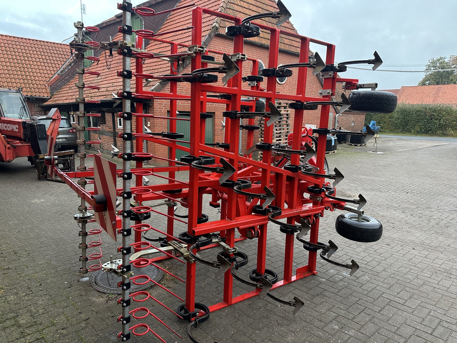 Federzinkengrubber des Typs Güttler Supermaxx 50-5, Gebrauchtmaschine in Schweringen (Bild 8)