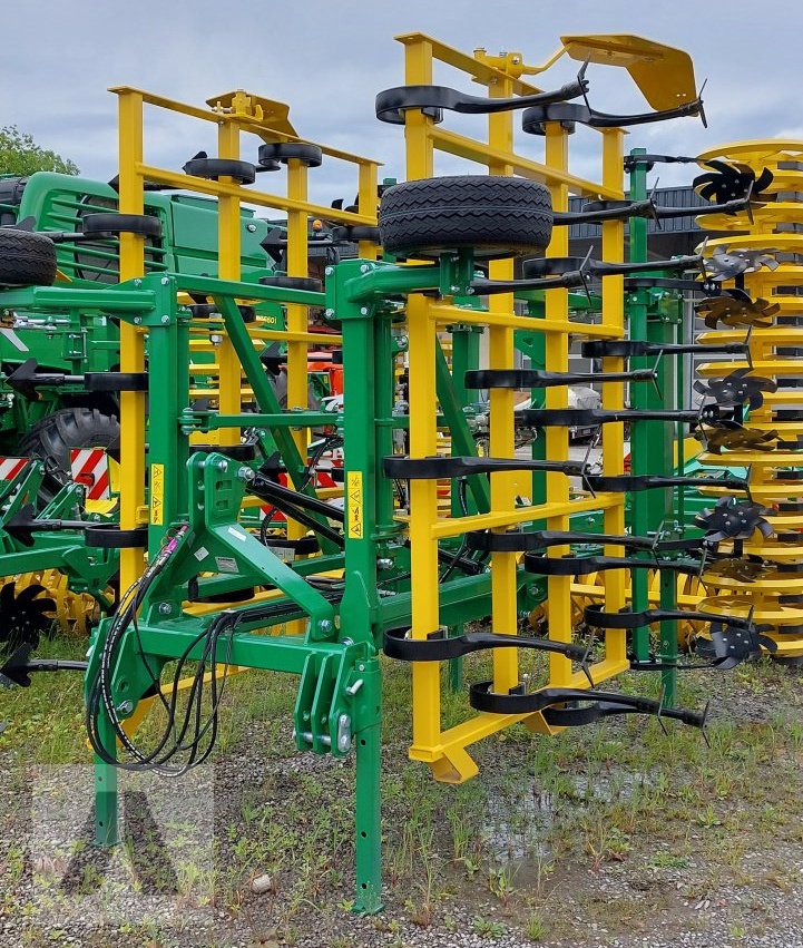 Federzinkengrubber of the type Kerner Stratos S500, Neumaschine in Schwabmünchen (Picture 1)