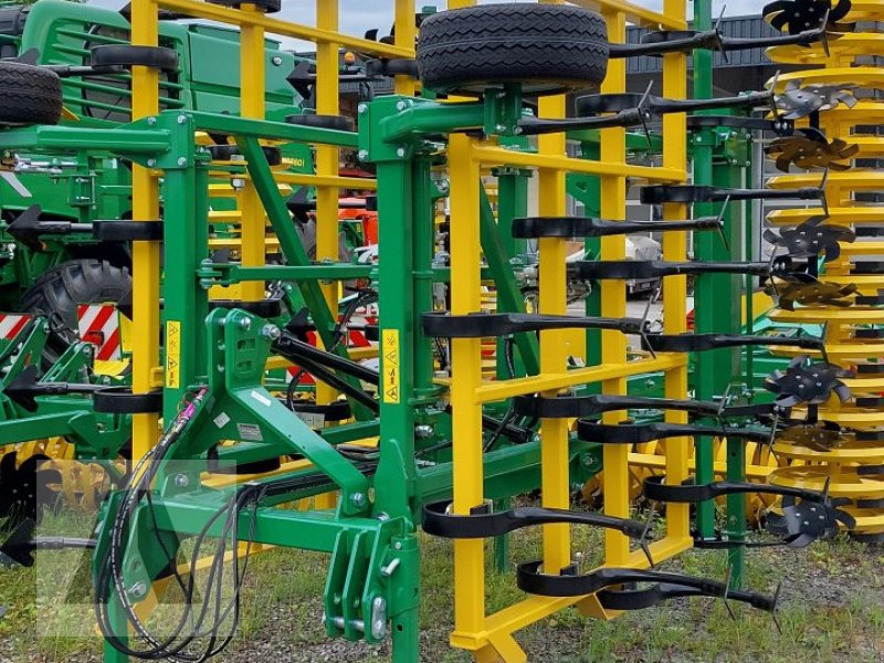 Federzinkengrubber des Typs Kerner Stratos S500, Neumaschine in Schwabmünchen (Bild 1)