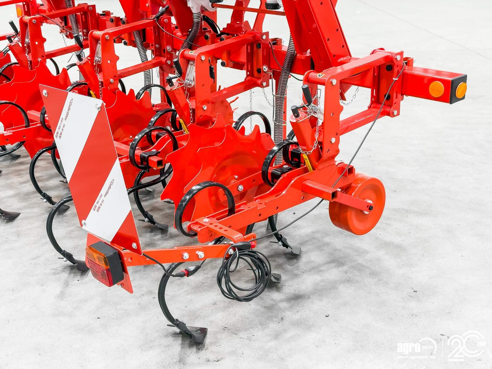 Federzinkengrubber του τύπου Maschio HP4 4-row inter-row cultivator, 2 x 160 l fertilizer hoppers, folding frame, Gebrauchtmaschine σε Csengele (Φωτογραφία 27)