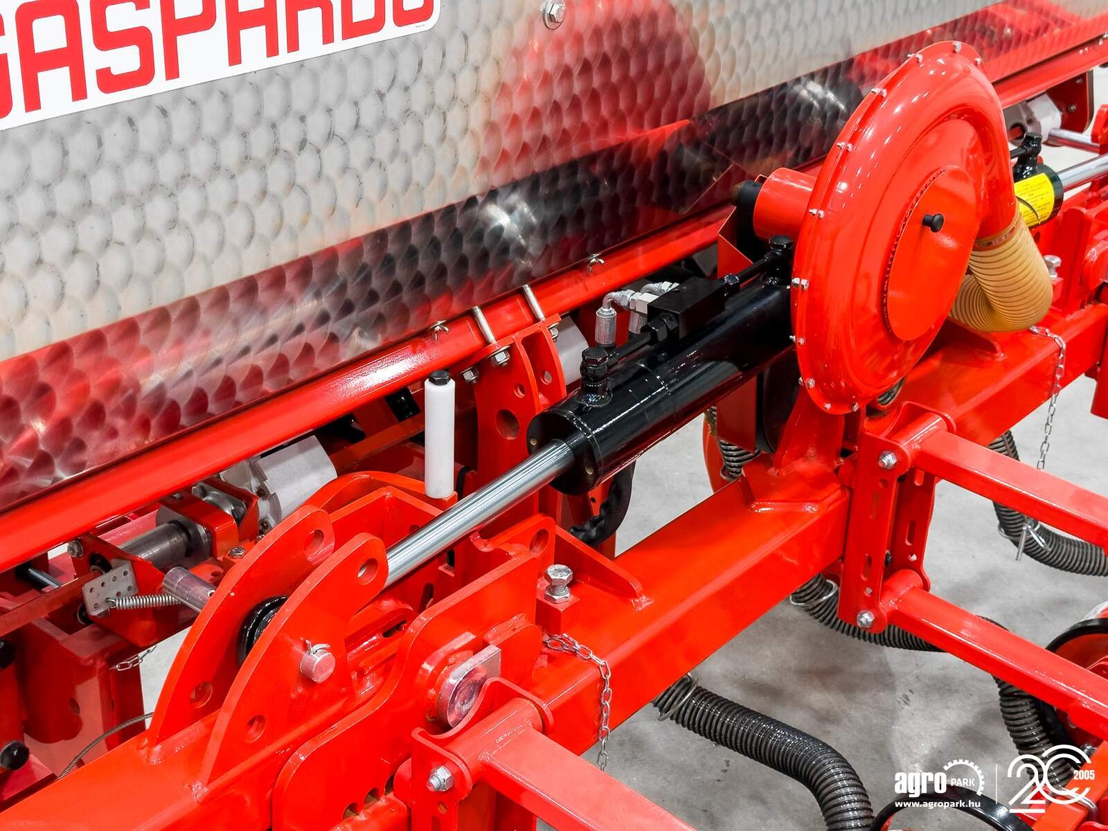 Federzinkengrubber of the type Maschio HS6 folding frame, 8-row inter-row cultivator, Gebrauchtmaschine in Csengele (Picture 12)