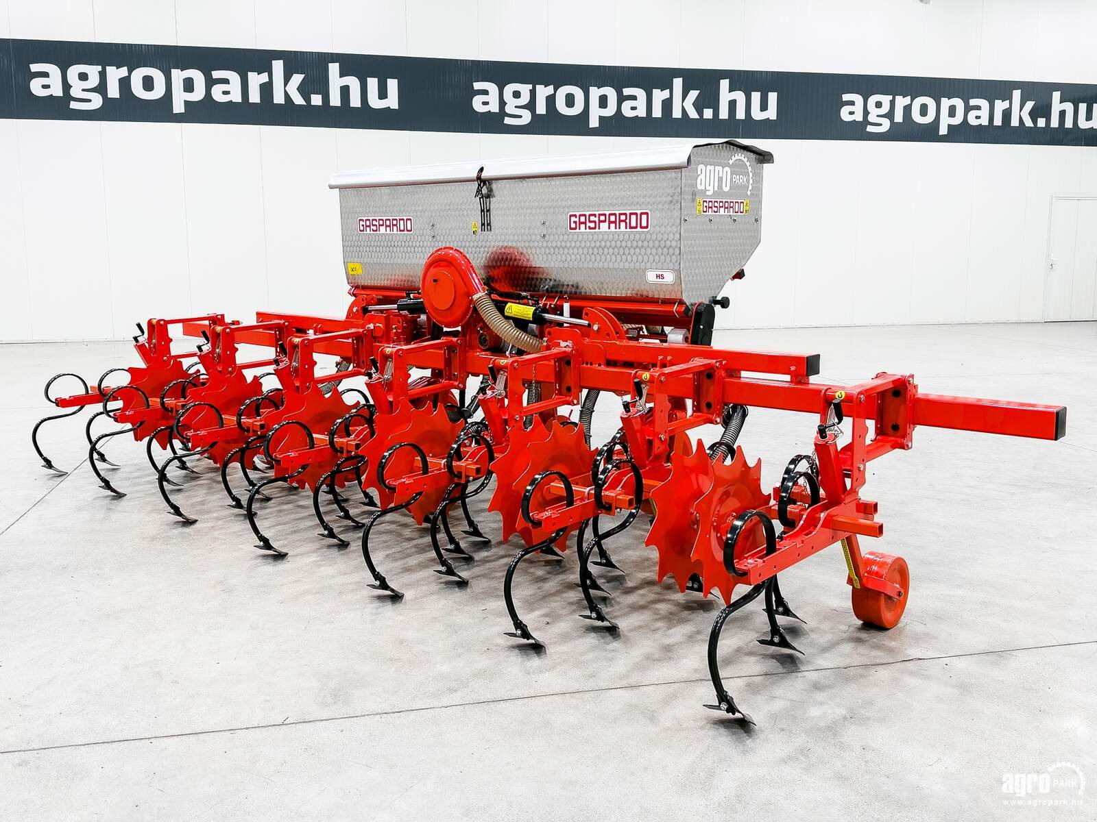 Federzinkengrubber типа Maschio HS6 UNUSED folding frame, 6-row inter-row cultivator, Gebrauchtmaschine в Csengele (Фотография 1)