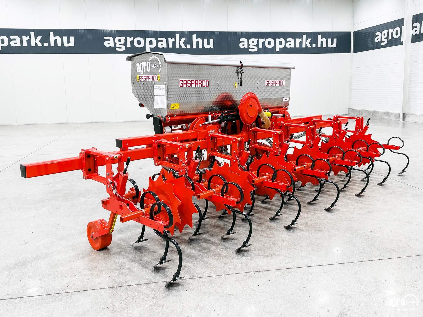Federzinkengrubber типа Maschio HS6 UNUSED folding frame, 6-row inter-row cultivator, Gebrauchtmaschine в Csengele (Фотография 2)