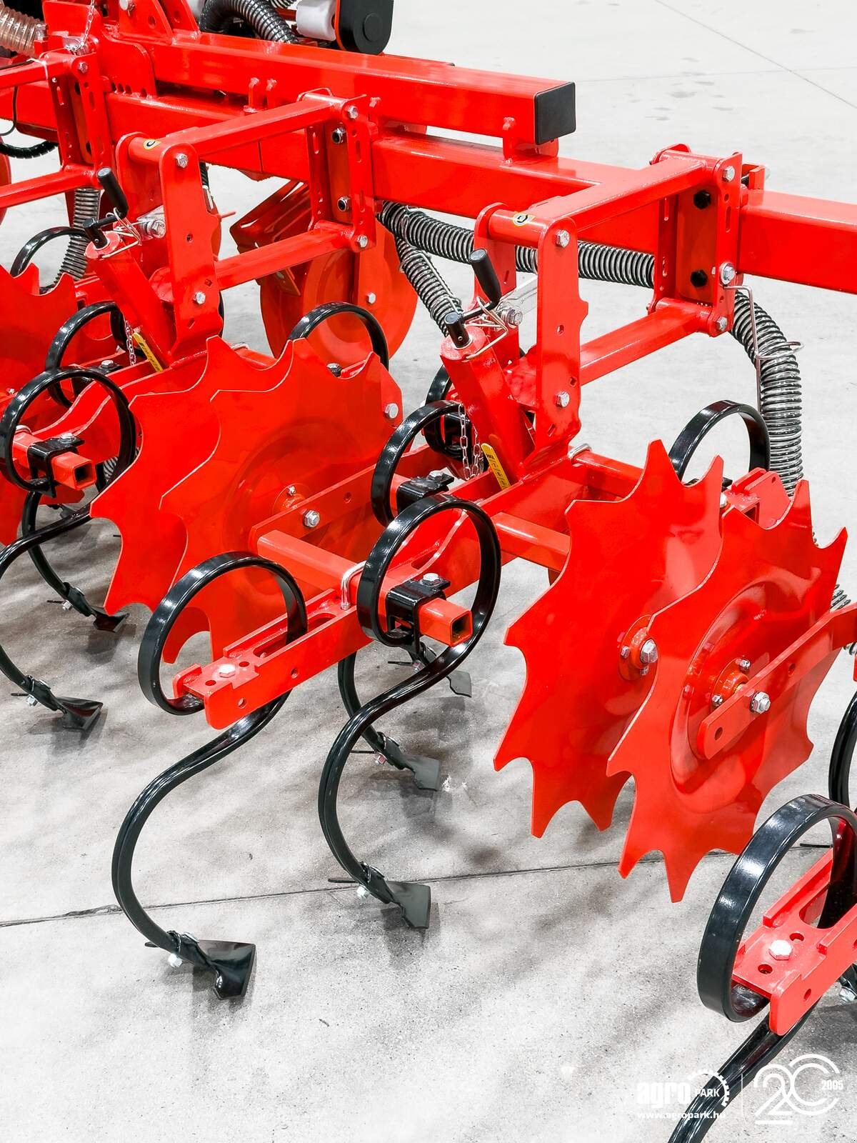 Federzinkengrubber του τύπου Maschio HS8 folding frame, 8-row inter-row cultivator, Gebrauchtmaschine σε Csengele (Φωτογραφία 24)