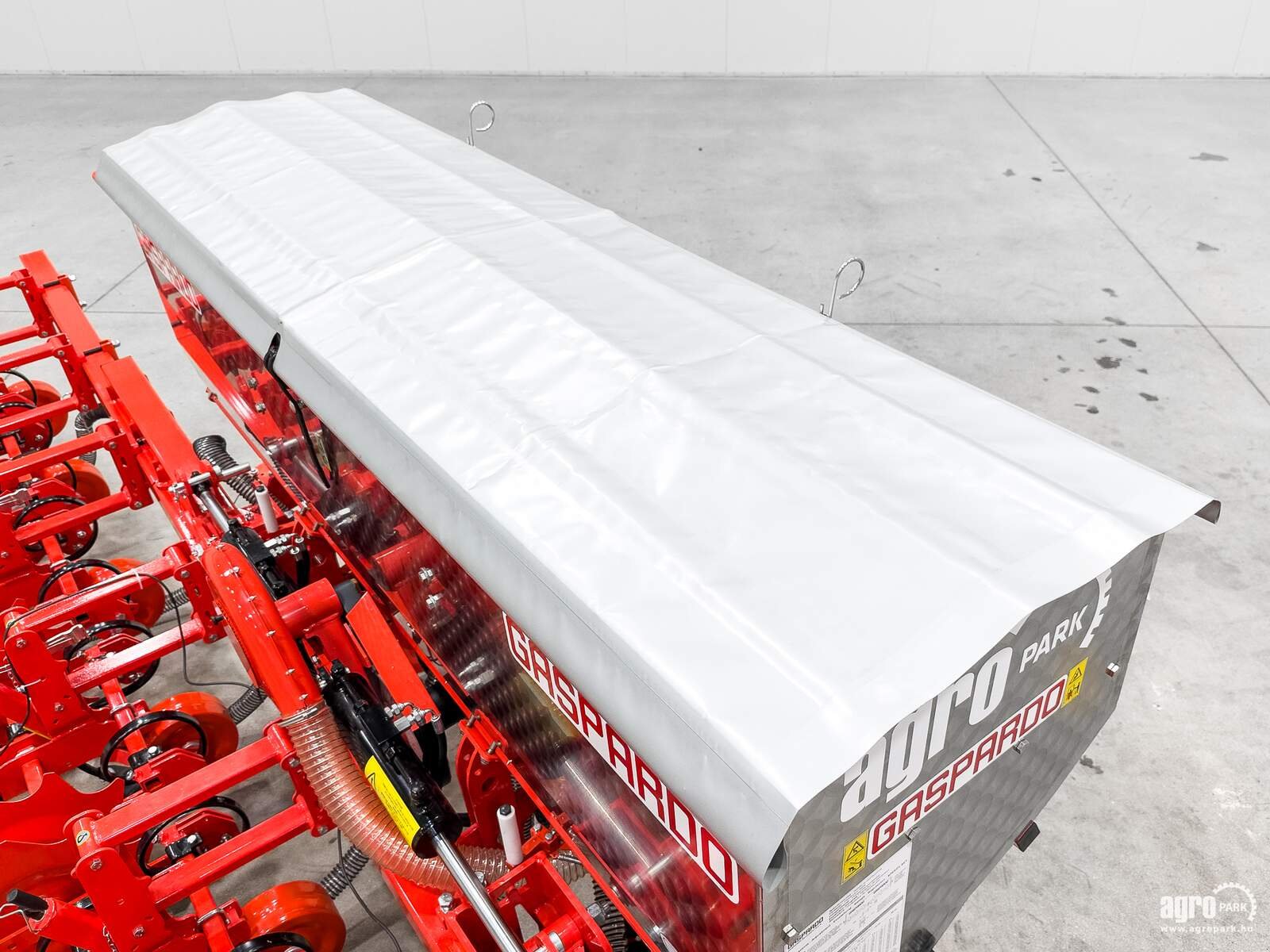 Federzinkengrubber des Typs Maschio HS8 UNUSED folding frame, 8-row inter-row cultivator, Gebrauchtmaschine in Csengele (Bild 28)