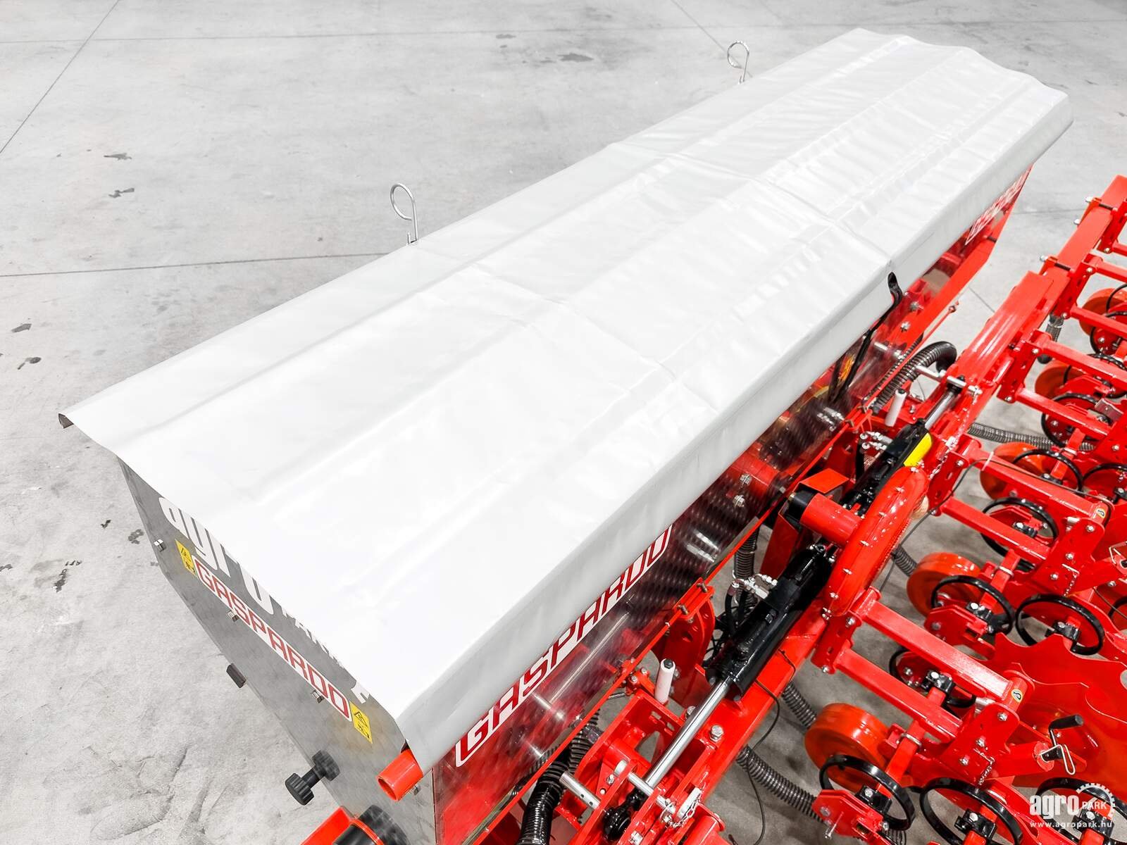 Federzinkengrubber des Typs Maschio HS8 UNUSED folding frame, 8-row inter-row cultivator, Gebrauchtmaschine in Csengele (Bild 29)