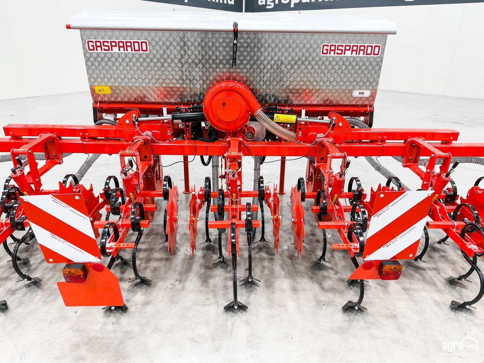 Federzinkengrubber typu Maschio HS8 UNUSED folding frame, 8-row inter-row cultivator, Gebrauchtmaschine v Csengele (Obrázek 14)