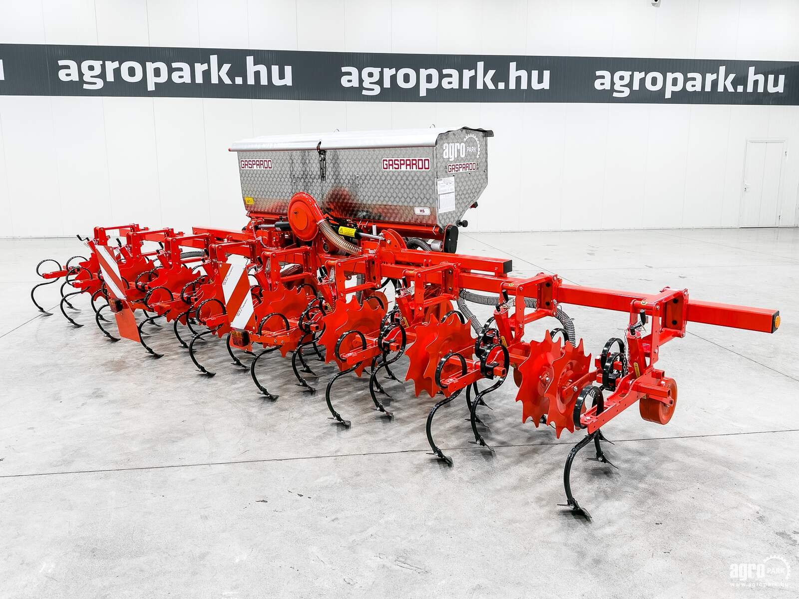 Federzinkengrubber Türe ait Maschio HS8 UNUSED folding frame, 8-row inter-row cultivator, Gebrauchtmaschine içinde Csengele (resim 1)
