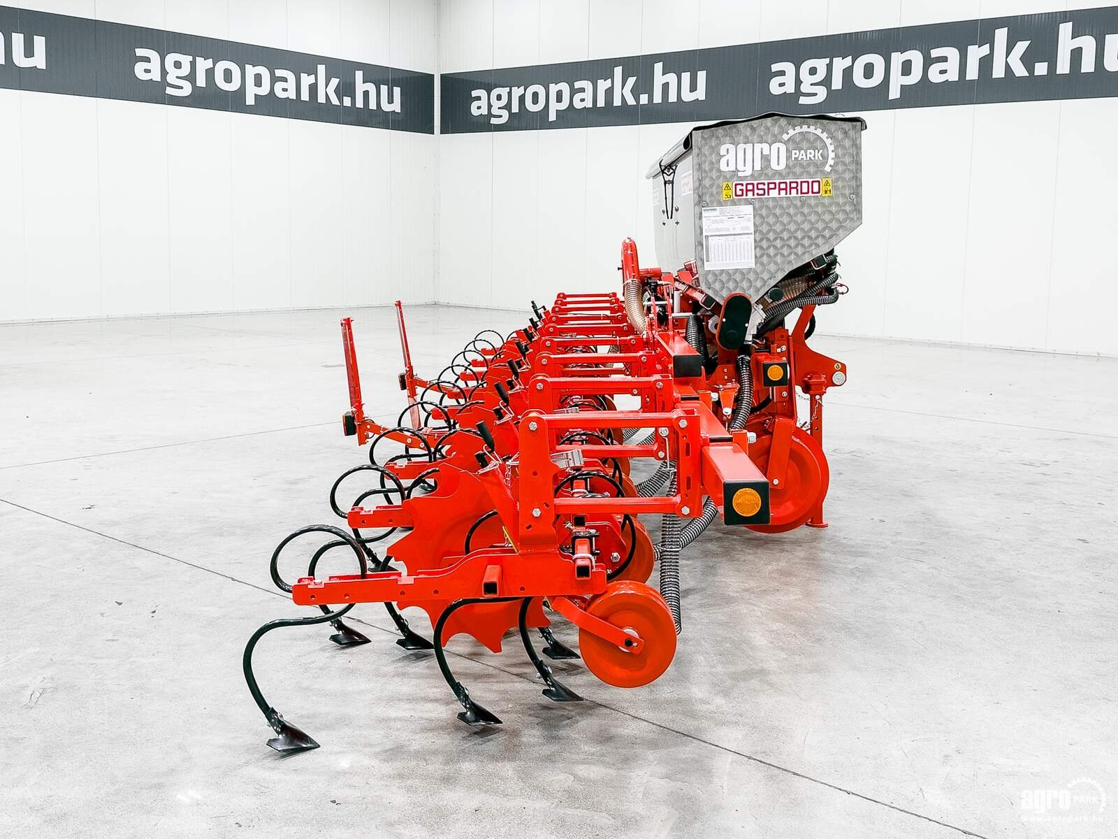 Federzinkengrubber Türe ait Maschio HS8 UNUSED folding frame, 8-row inter-row cultivator, Gebrauchtmaschine içinde Csengele (resim 5)