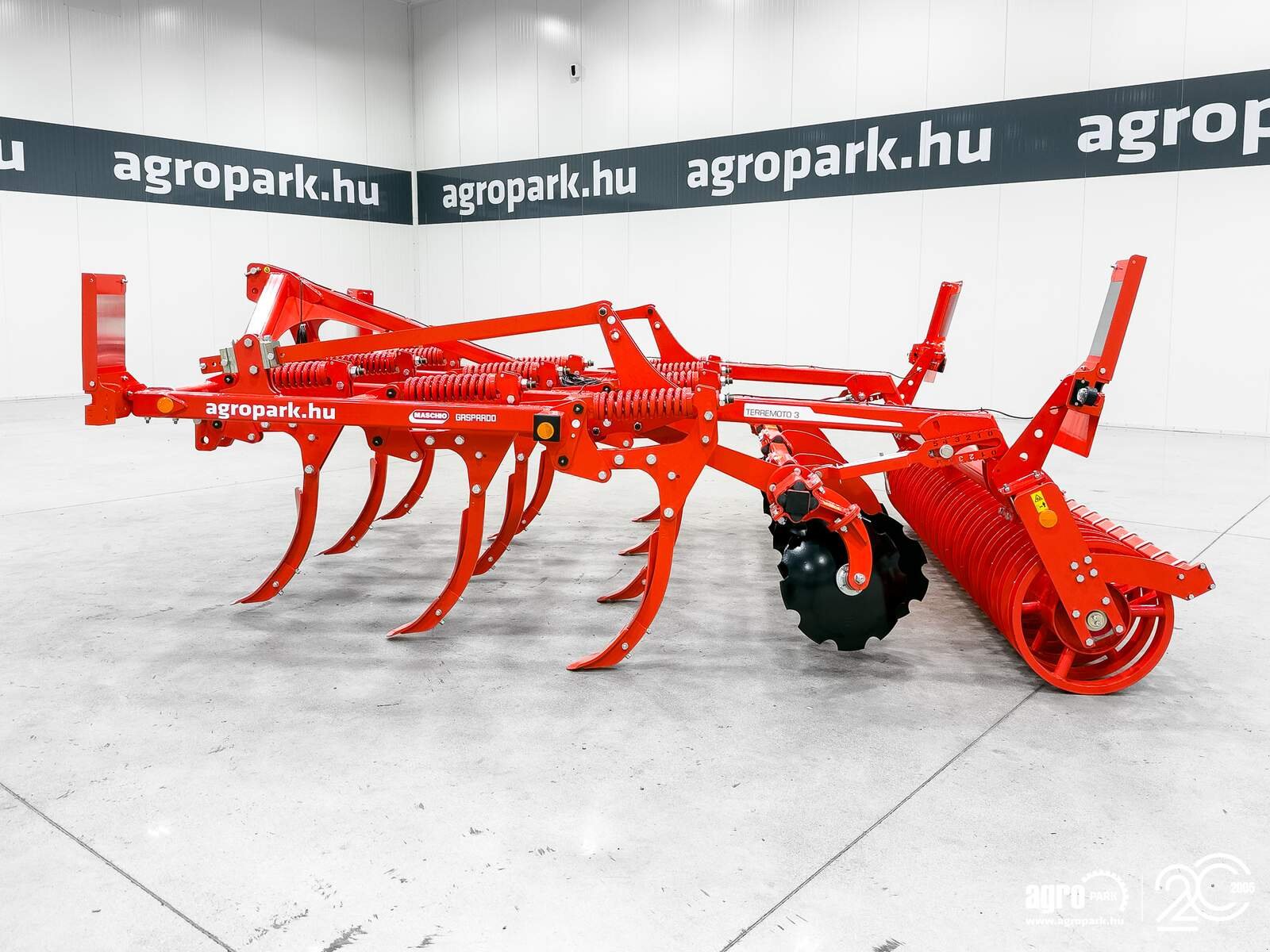 Federzinkengrubber del tipo Maschio Terremoto 3 300 cultivator with 3 m working width and fixed frame, NON-STOP spring tine safety system, 25 cm working depth, U-profile roller, Gebrauchtmaschine In Csengele (Immagine 5)