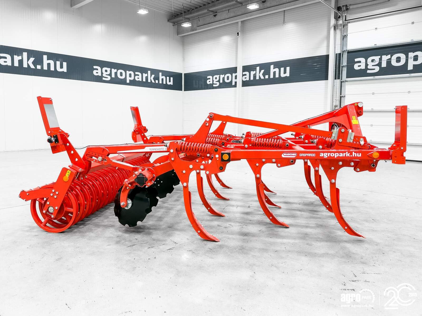 Federzinkengrubber del tipo Maschio Terremoto 3 300 cultivator with 3 m working width and fixed frame, NON-STOP spring tine safety system, 25 cm working depth, U-profile roller, Gebrauchtmaschine In Csengele (Immagine 8)