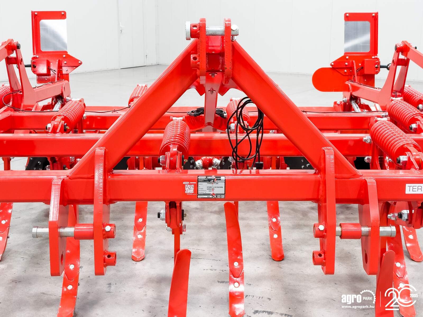 Federzinkengrubber del tipo Maschio Terremoto 3 300 cultivator with 3 m working width and fixed frame, NON-STOP spring tine safety system, 25 cm working depth, U-profile roller, Gebrauchtmaschine In Csengele (Immagine 12)