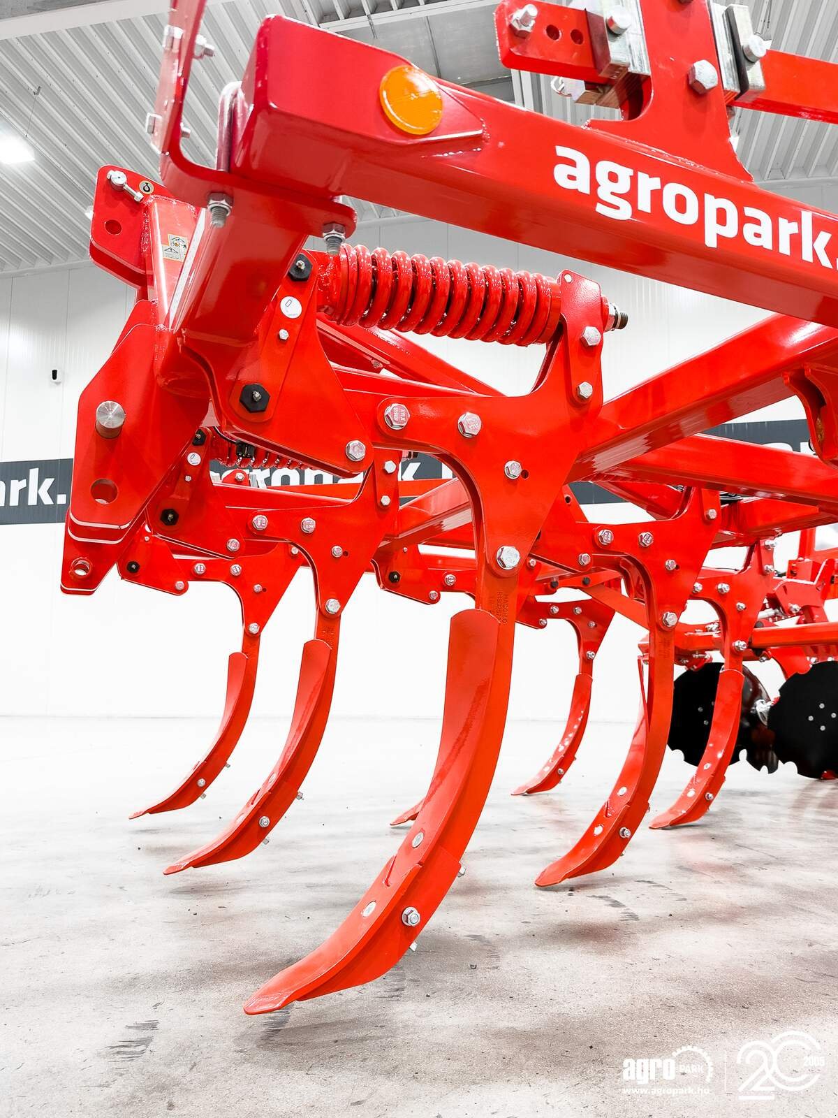 Federzinkengrubber del tipo Maschio Terremoto 3 300 cultivator with 3 m working width and fixed frame, NON-STOP spring tine safety system, 25 cm working depth, U-profile roller, Gebrauchtmaschine In Csengele (Immagine 17)