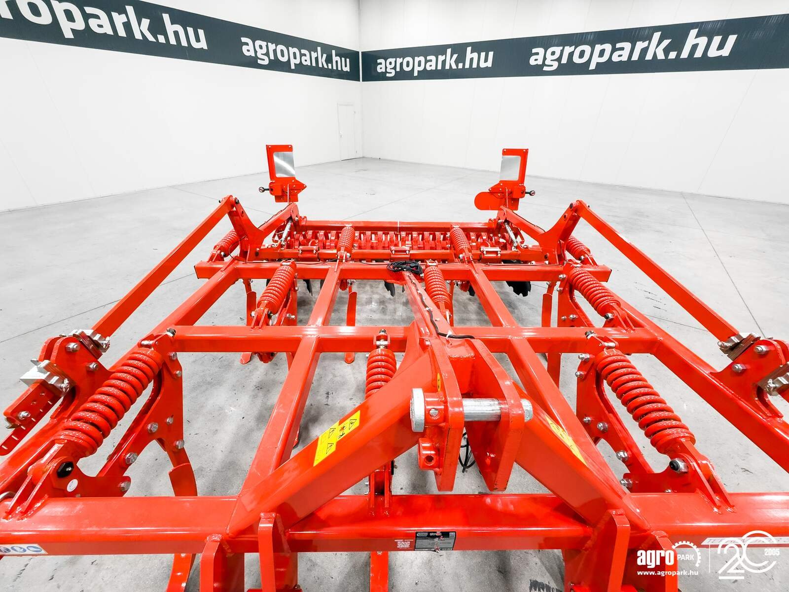 Federzinkengrubber del tipo Maschio Terremoto 3 300 cultivator with 3 m working width and fixed frame, NON-STOP spring tine safety system, 25 cm working depth, U-profile roller, Gebrauchtmaschine In Csengele (Immagine 20)