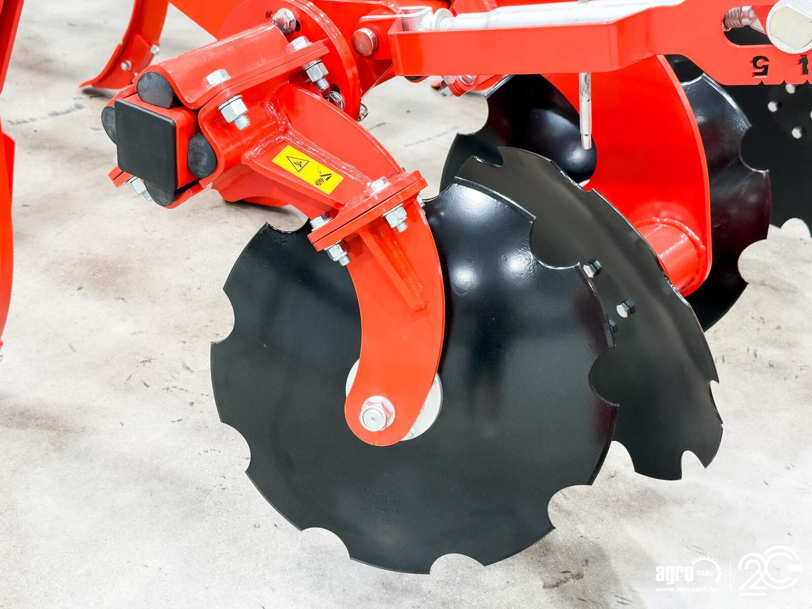 Federzinkengrubber del tipo Maschio Terremoto 3 300 cultivator with 3 m working width and fixed frame, NON-STOP spring tine safety system, 25 cm working depth, U-profile roller, Gebrauchtmaschine In Csengele (Immagine 22)