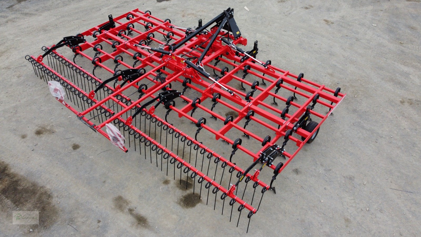 Federzinkengrubber of the type Siptec Vibro B 500-7, Neumaschine in Donnersdorf (Picture 1)