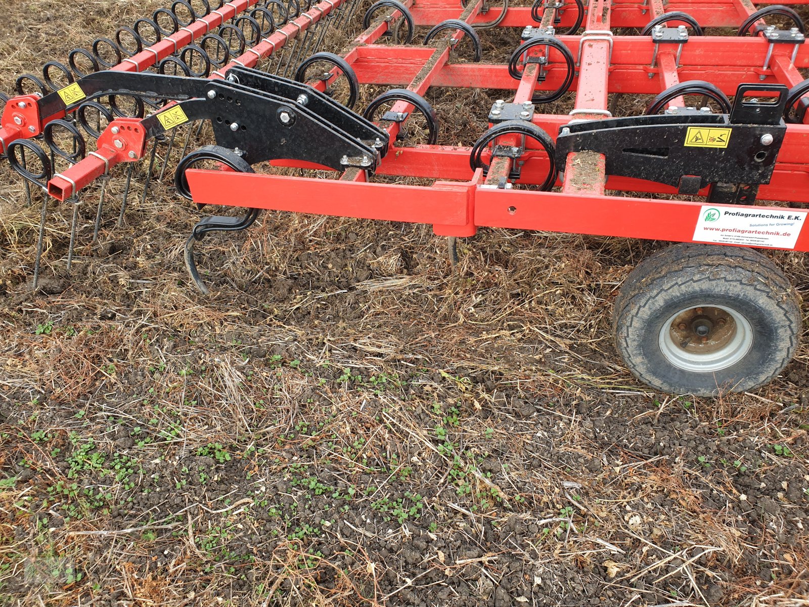 Federzinkengrubber of the type Siptec Vibro B 500-7, Neumaschine in Donnersdorf (Picture 8)
