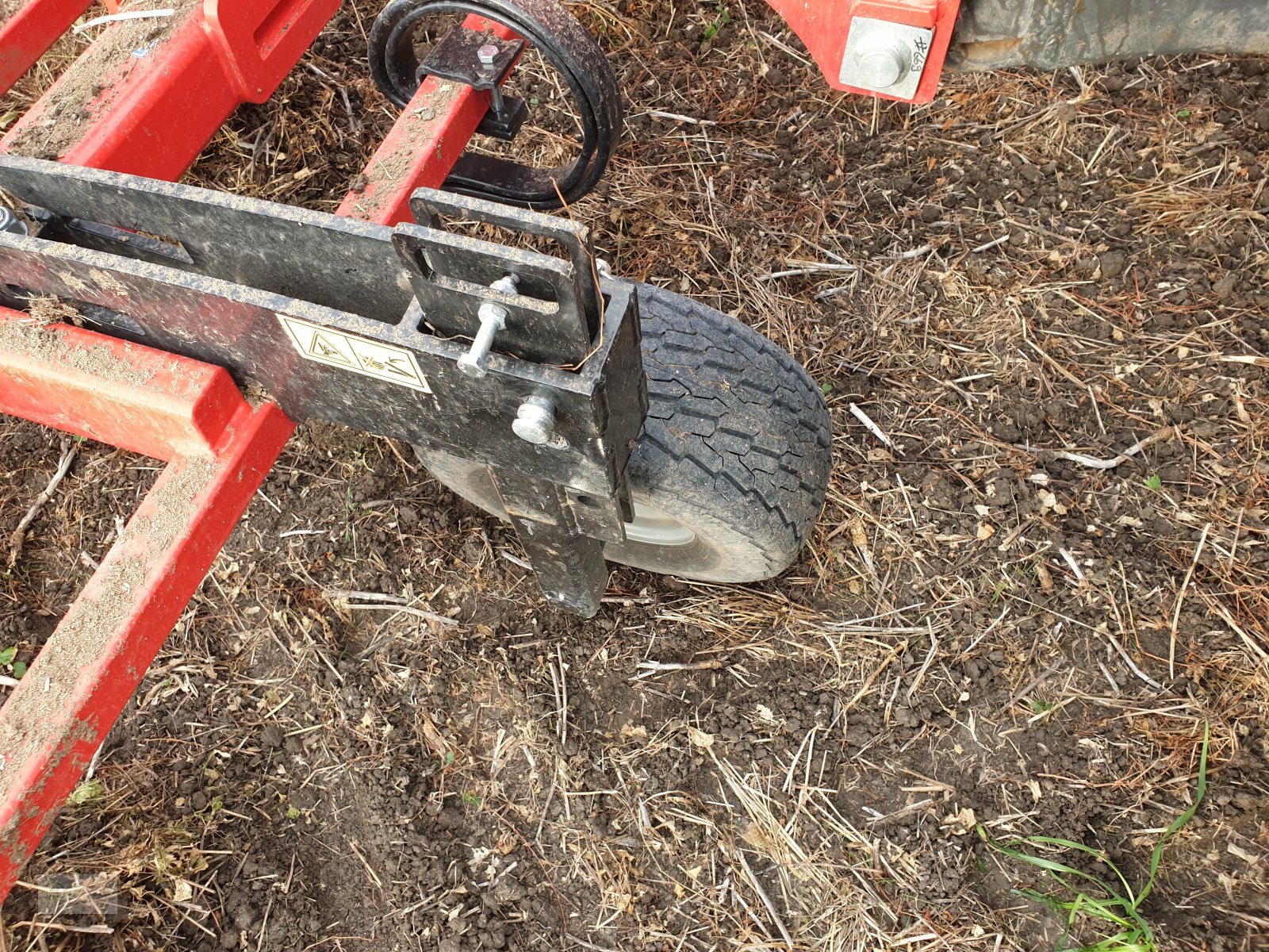 Federzinkengrubber of the type Siptec Vibro B 500-7, Neumaschine in Donnersdorf (Picture 10)