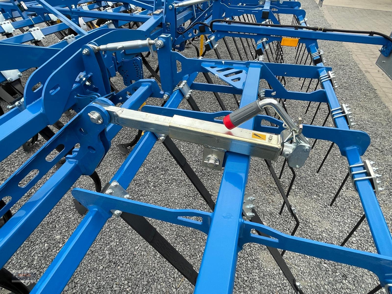 Federzinkengrubber des Typs Treffler TF 650, Neumaschine in Lichtenfels (Bild 5)