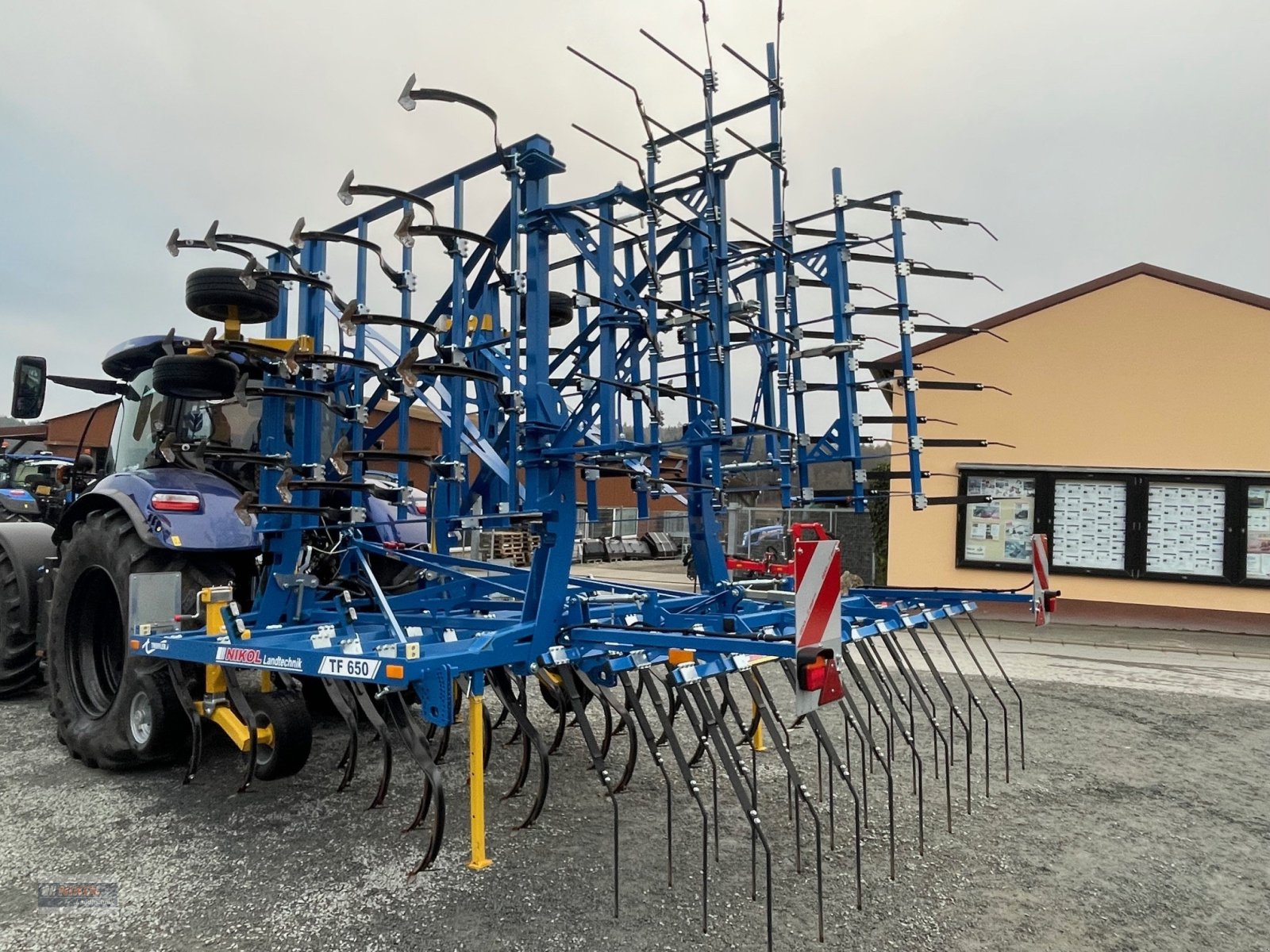 Federzinkengrubber des Typs Treffler TF 650P Vorführmaschine, Gebrauchtmaschine in Lichtenfels (Bild 3)